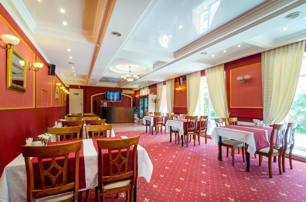 Raziotel Кривой Рог Екстериор снимка